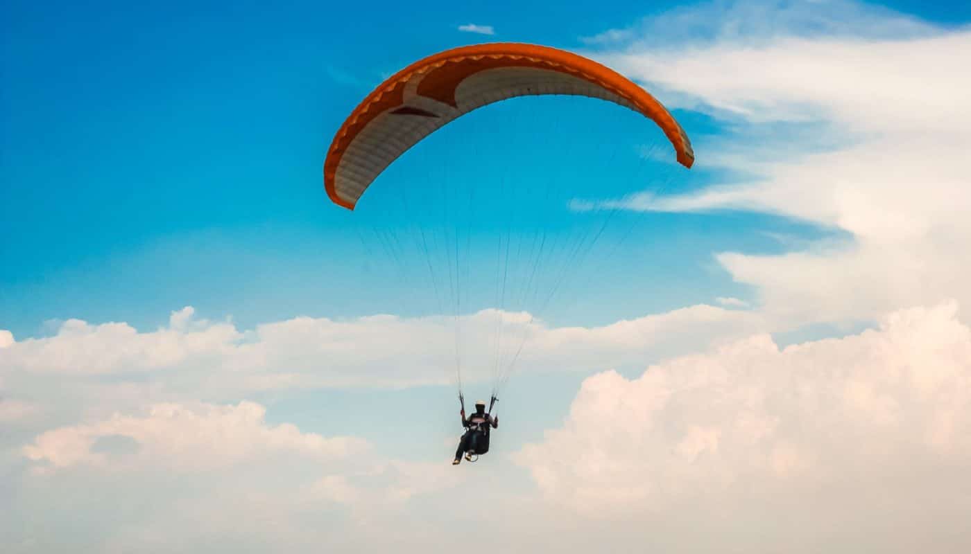 Sauter en parachute