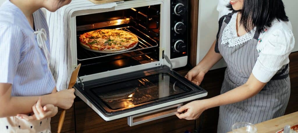 four à pizza électrique