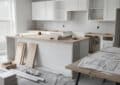 découvrez les étapes clés et les éléments à anticiper pour réussir vos travaux de cuisine en toute sérénité.