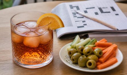 découvrez des solutions pour le mot 'apéritif amer' dans les mots fléchés et facilitez vos recherches grâce à nos indices et définitions précises.