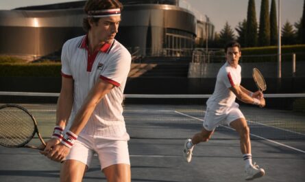 fila, alliant tradition et modernité, reste une marque incontournable sur les courts grâce à son style emblématique et ses innovations sportives.