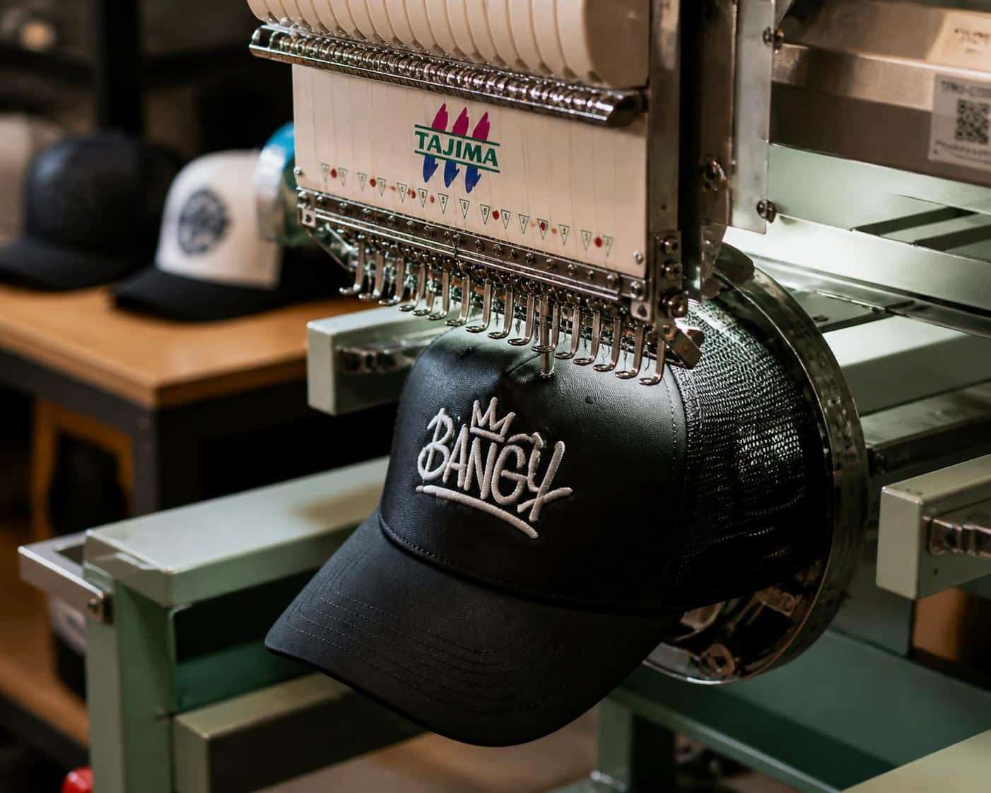 d&eacute;couvrez notre guide ultime pour choisir et commander des casquettes personnalis&eacute;es &agrave; petit prix en 2023, avec les derni&egrave;res tendances et conseils pour un style unique.
