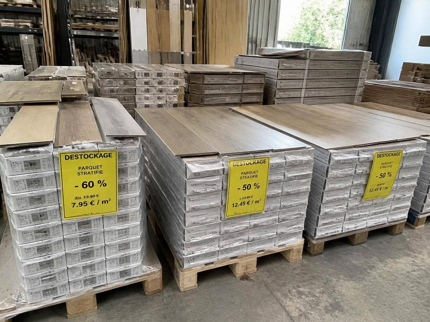 découvrez les meilleures promos 2024 sur le parquet stratifié pas cher en déstockage. trouvez où acheter du parquet de qualité au meilleur prix pour vos projets de rénovation.